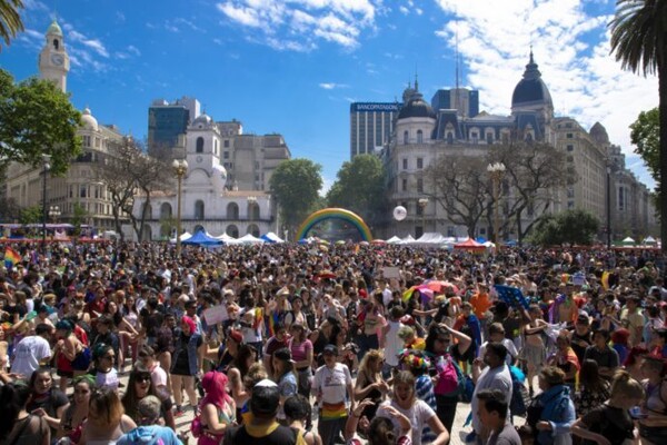 Judge Orders Protection for Protesters in Buenos Aires