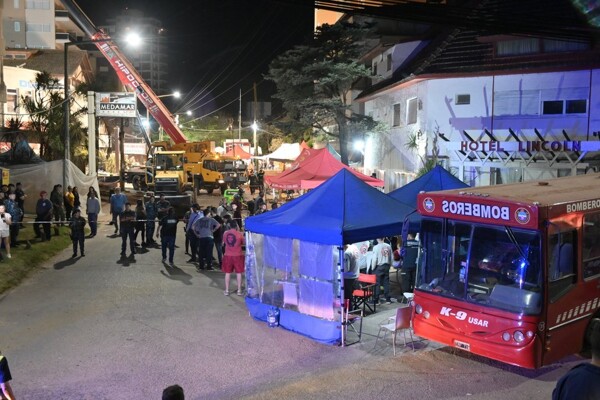 Rescue Teams Work Continuously at Landslide Site