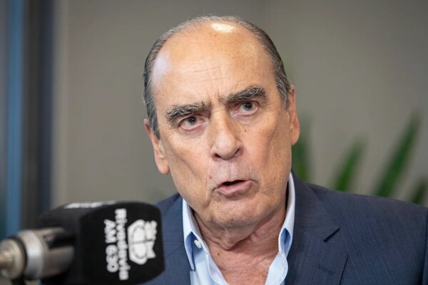 Глава кабинета министров оптимистично оценивает встречу с губернаторами