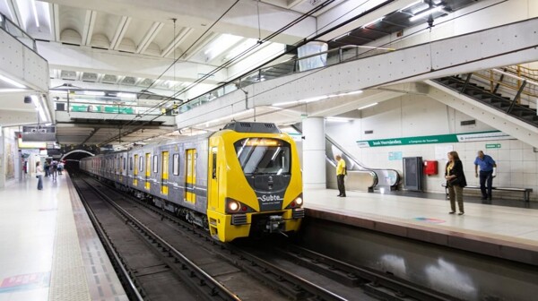 Тарифы на метро и поезда увеличились в Буэнос-Айресе