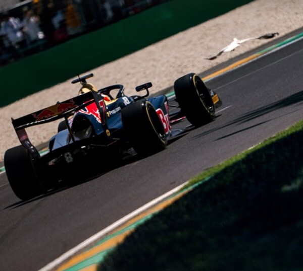 Italian-Argentine Driver Finishes 30th in Formula 3 Sprint Race in Buenos Aires