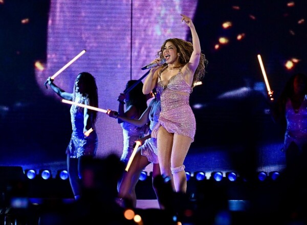 Shakira Rocks Buenos Aires at Second Vélez Show
