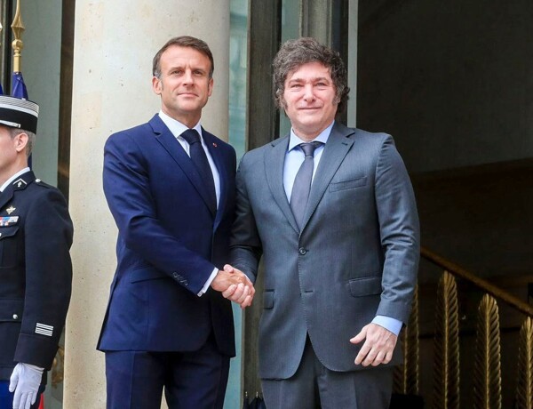 Macron Meets Argentine President for G20 Preparations