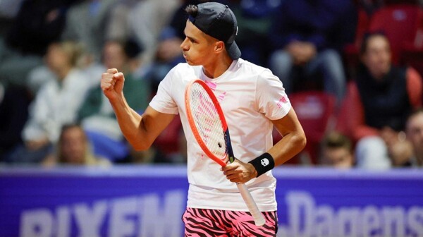 阿根廷网球选手费德里科·科里亚获得阿根廷公开赛外卡