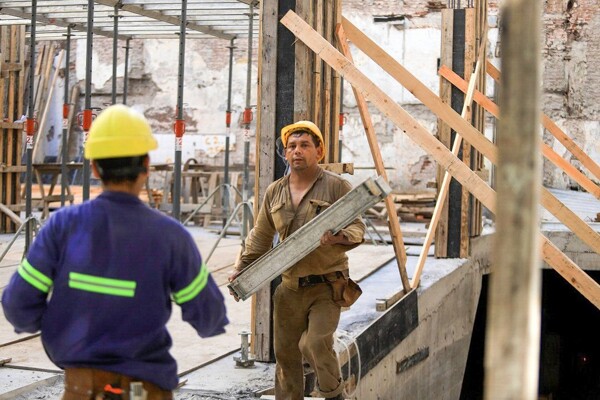 Crisis in the Construction Sector in Argentina