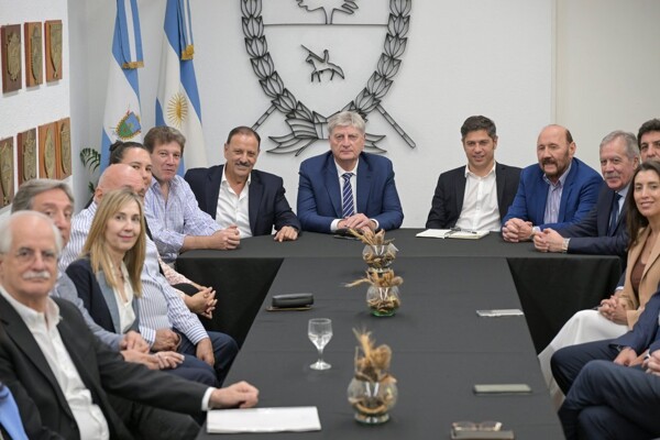 Argentine Governors Demand Recovery of Federalism