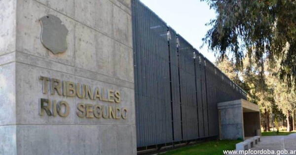 Dos peritos detenidos en Córdoba por extorsión a un condenado por homicidio