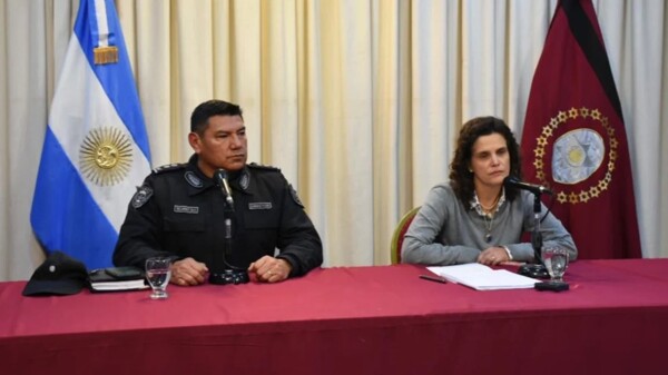 Трагический инцидент в Ла-Поме: один ребенок погиб, двоих спасли из септического бака