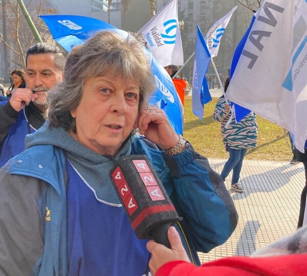 Дорожные работники Аргентины объявляют о готовности из-за заморозки зарплат