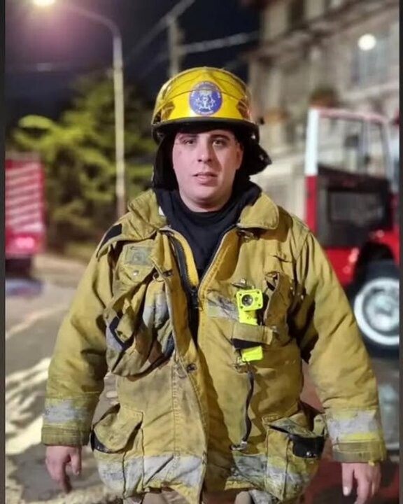 Firefighter dies in El Palomar after being hit by a car