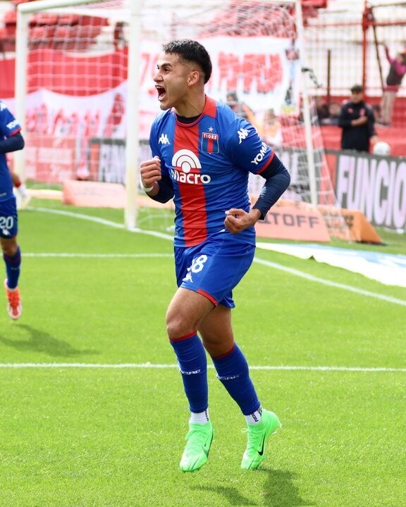Тигре побеждает Уракан 2-0 в Лиге