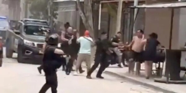 Buenos Aires Police Officer Detained in Murder Case