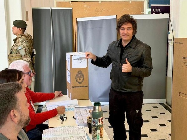 Milei outlines roadmap for labor, tax, and pension reforms in Argentina