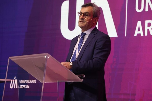 Argentine Industry Continues to Contract