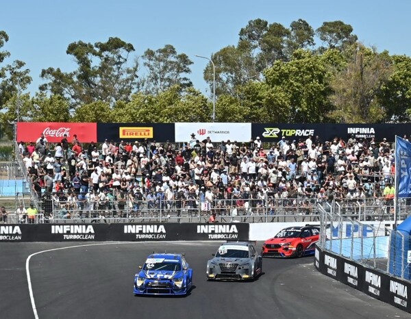 Over 70,000 Attend Historic TC2000 Race in Buenos Aires