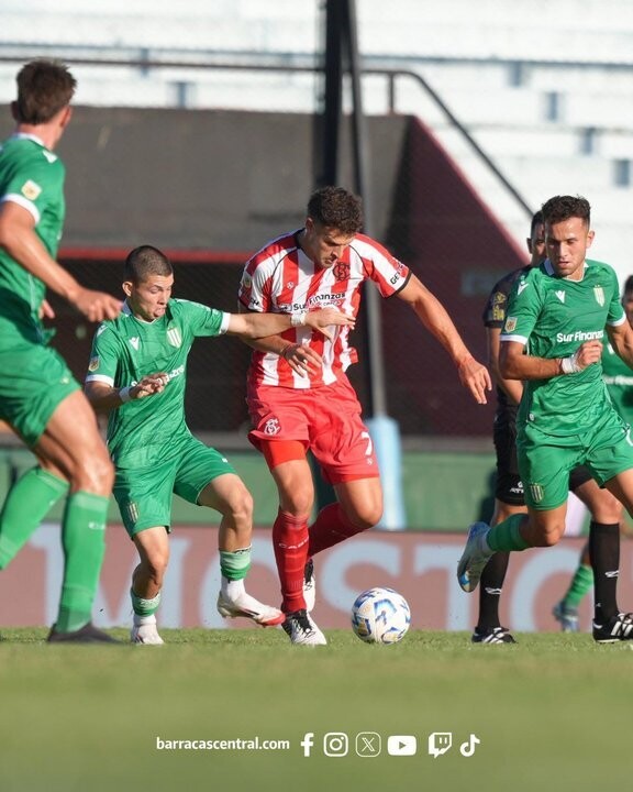 Barracas Central Claims First Victory Against Banfield