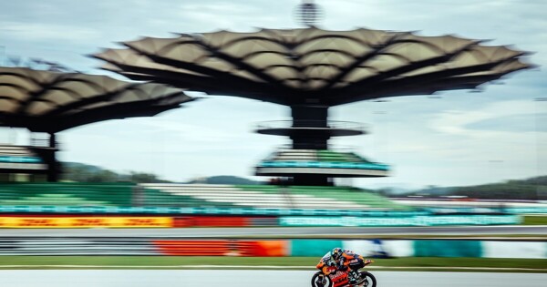 Аргентинский гонщик Марко Морелли стартует с 20-й позиции на гонке