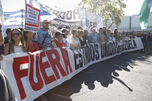 Protest against U.S. intervention in Venezuela in Buenos Aires