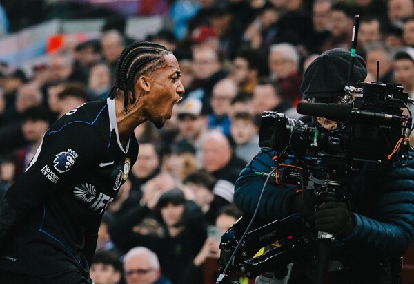 «Челси» разгромил «Астон Виллу» в Лондоне