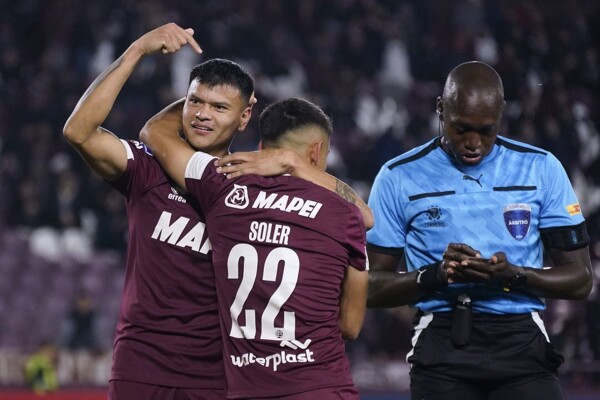 Ланус сыграл вничью 1-1 с Крузейро в полуфиналах