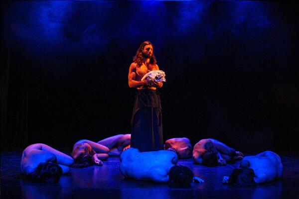 《解剖课》：一部剖析人类痛苦的戏剧