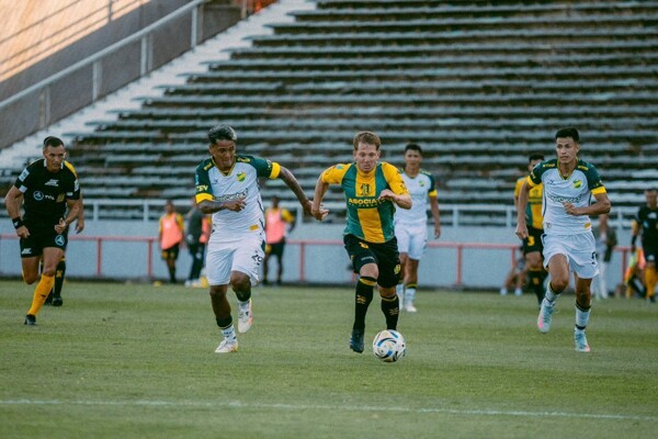 Aldosivi y Defensa y Justicia igualaron 0-0 en el debut del Apertura