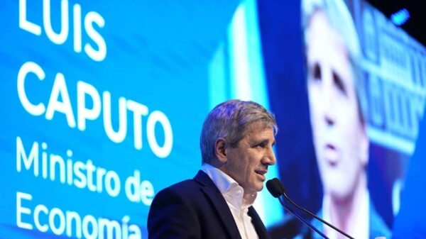 Капуто: Планы по девальвации отсутствуют, переговоры с МВФ еще не начались