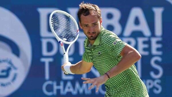 Медведев выиграл турнир в Дубае из-за снятия Грикспура