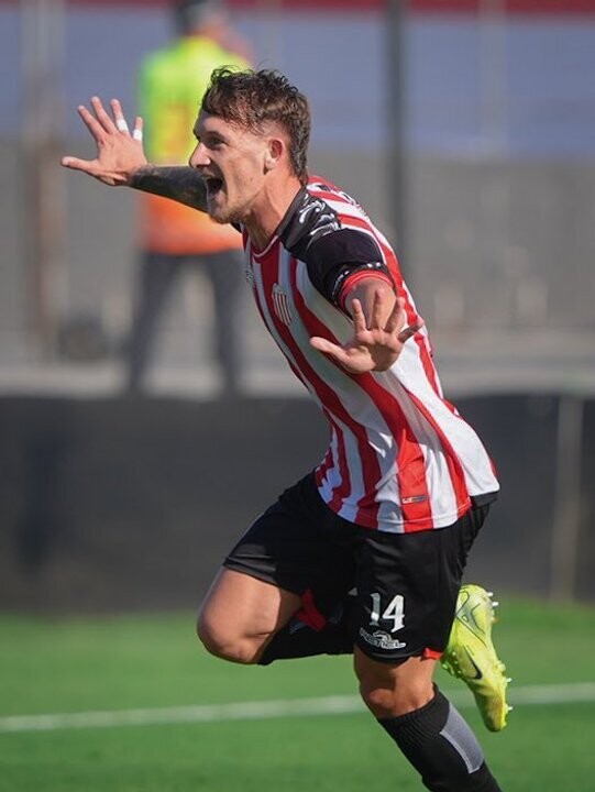 巴拉卡斯中央队2-0击败体操队