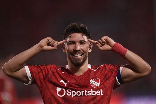 «Индепендьенте» рассматривает предложение «Пизы» по трансферу Фелипе Лойолы