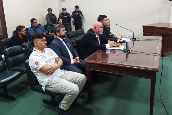 Бывшую модель приговорили к тюремному сроку за перевозку наркотиков в Аргентине