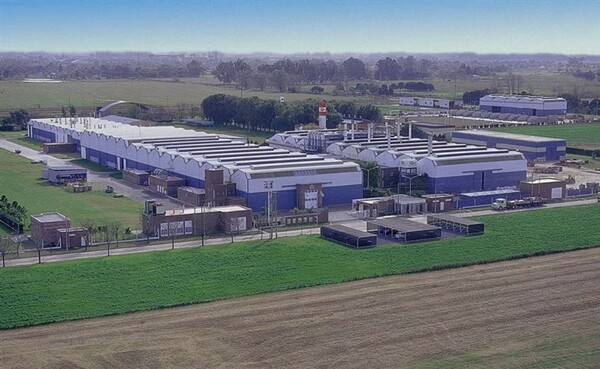 Завод в Аргентине сократил персонал из-за импорта из Китая