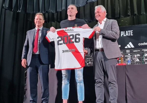 Франко Армани продлил контракт с River Plate