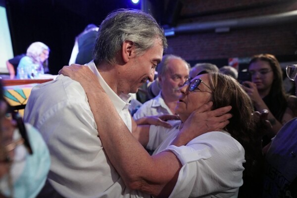 Kirchner Criticizes Government for Inefficiency and Admiration for Adam Smith's Theories