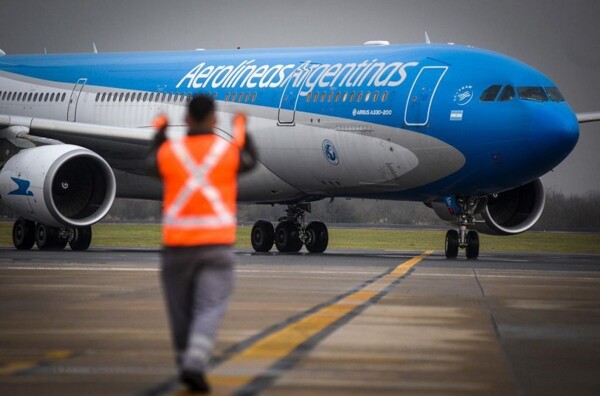 Будущее Aerolíneas Argentinas под вопросом, поскольку компания стоит перед реструктуризацией