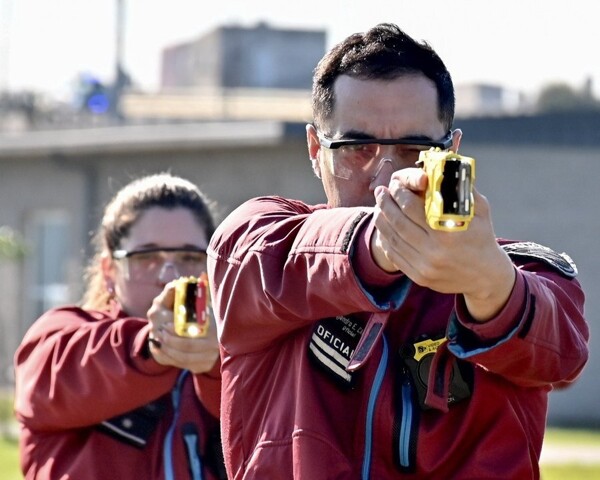 Аргентина разрешает нех lethal оружие для правоохранительных органов