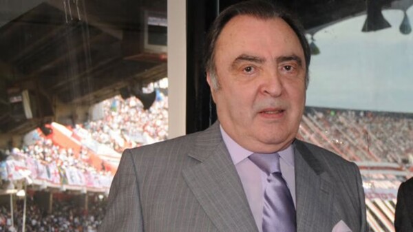 Скончался легендарный комментатор аргентинского футбола Марсело Араухо