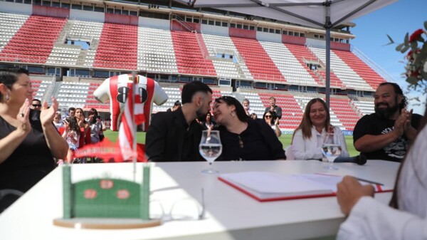 Weddings at Unión Stadium: A Unique Experience