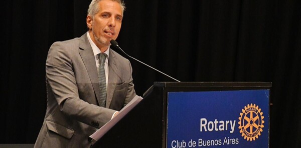 检方要求克里斯蒂娜·基什纳停止在其住所的集会