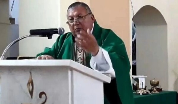 Начался суд над священником и другими обвиняемыми в сексуальном насилии в Хухуй