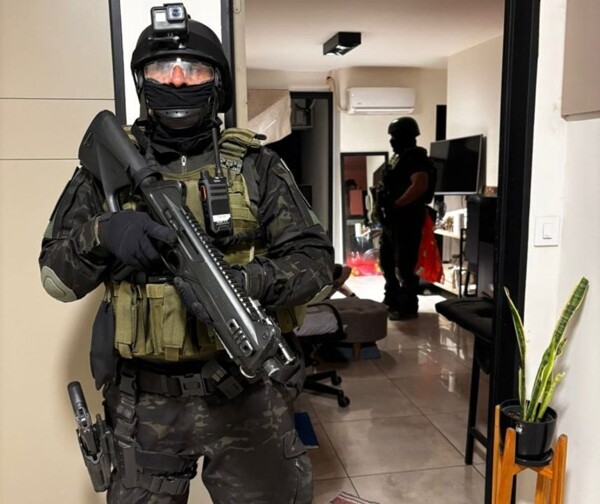 Argentinian Taxi Driver Delivered Drugs to Clients