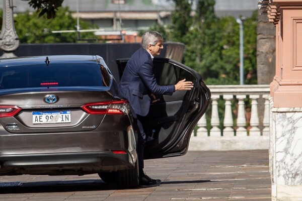 Argentina Awaits Inflation Data and Returns to Capital Markets