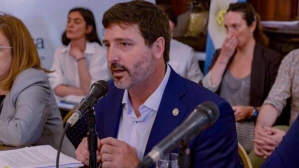 Buenos Aires Minister Explains Eviction of Cardboard Collectors' Cooperative