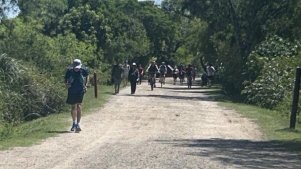 Buenos Aires Police Search for Man Harassing Tourists