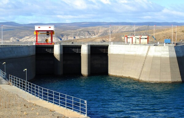 Argentina Approves Mobile Fuel Stations, Extends Hydroelectric Plant Concession