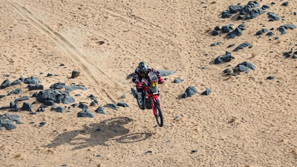Benavides finishes second in Dakar stage