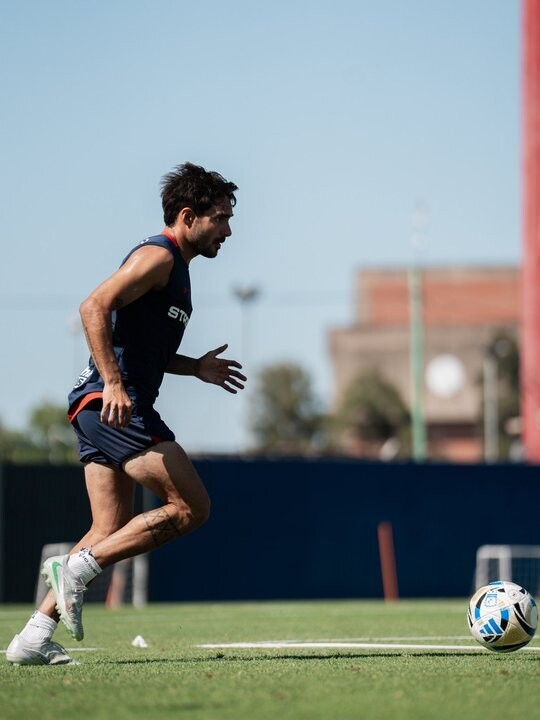 San Lorenzo oficializó la renovación de Ezequiel Cerutti