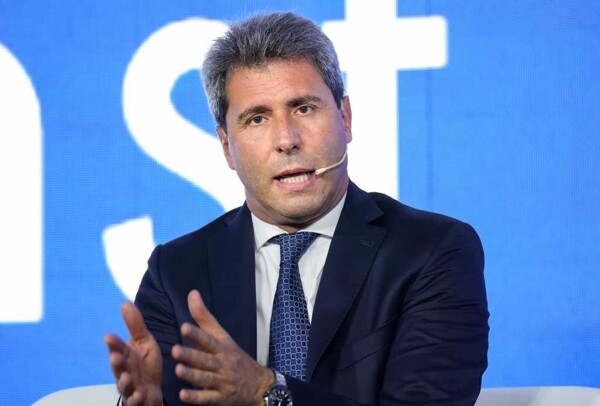 Серхио Уняк предлагает укрепить перонизм перед выборами 2027 года