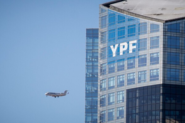 Burford Capital запрашивает расширенную информацию по делу YPF
