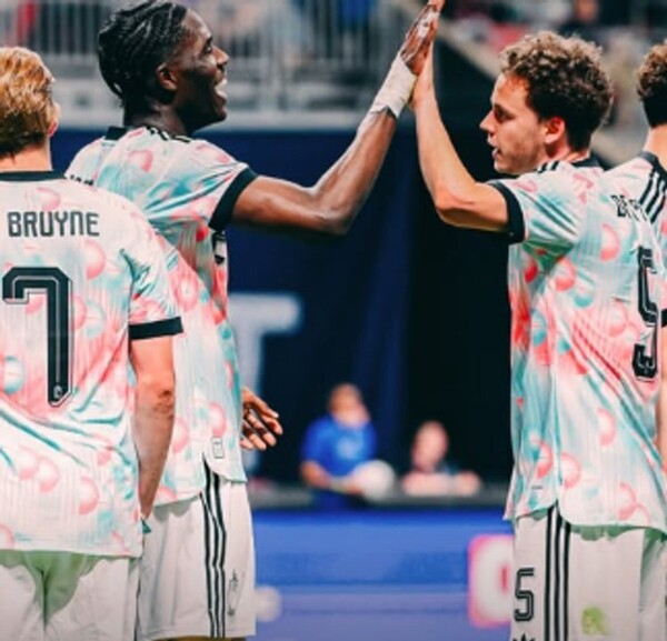 比利时和科特迪瓦在国际友谊赛中取得大胜